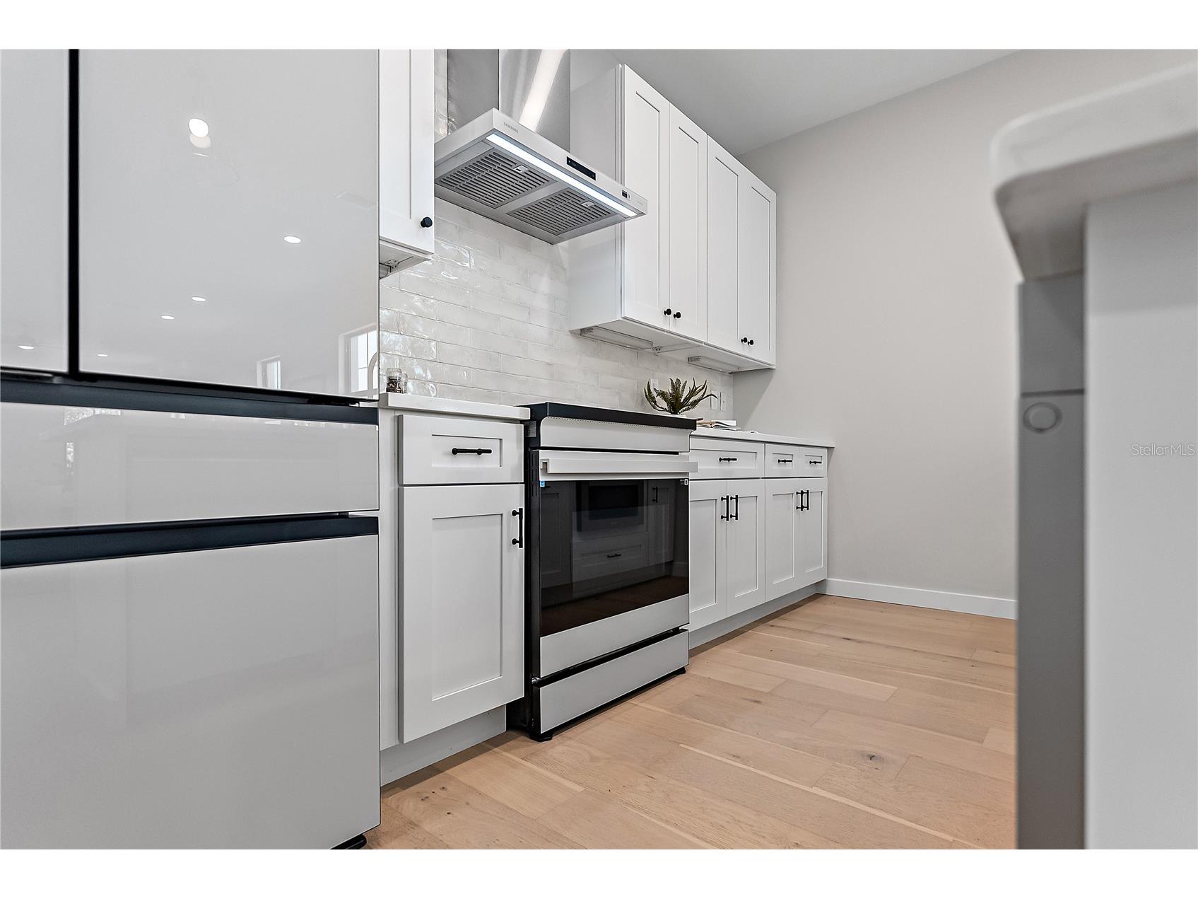 429 11th Avenue S Saint Petersburg FL 33701 TB8472246 image11