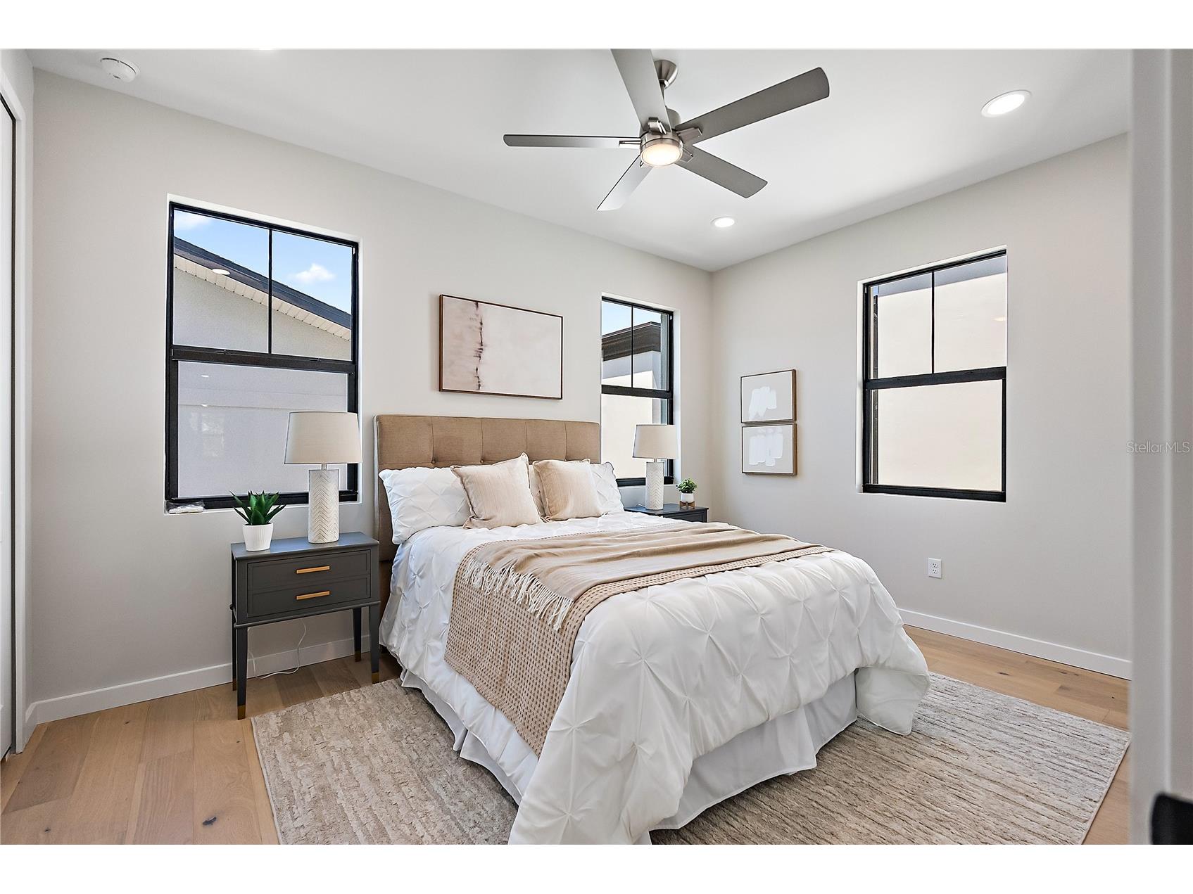 429 11th Avenue S Saint Petersburg FL 33701 TB8472246 image18