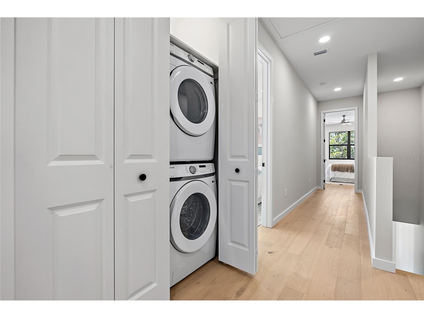 429 11th Avenue S Saint Petersburg FL 33701 TB8472246 image22