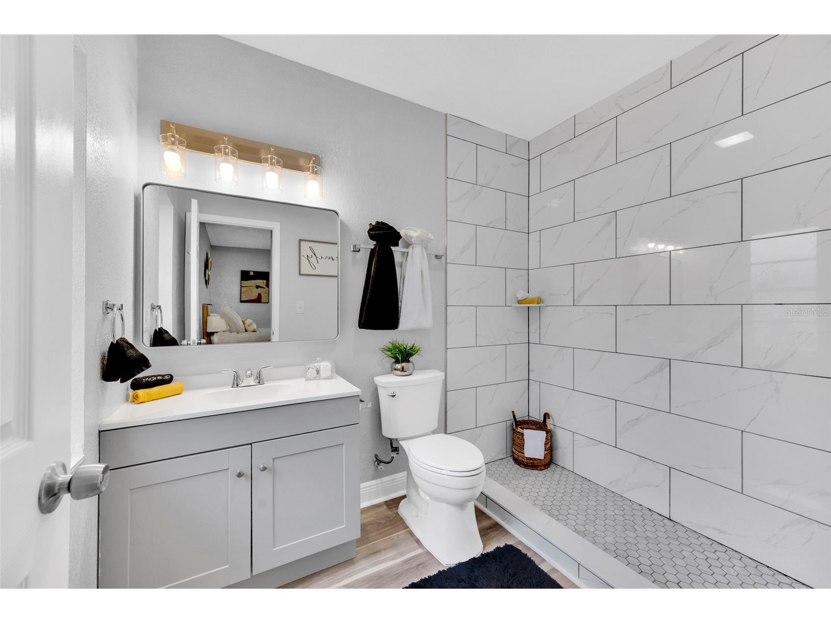 429 E Oakwood Street Tarpon Springs FL 34689 TB8504836 image4