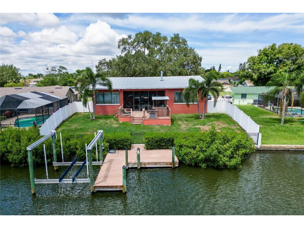 429 Flamingo Drive Apollo Beach FL 33572 T3536102 image1