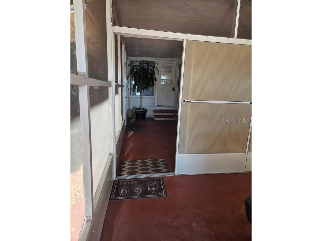 429 Heron Hollow Plant City FL 33565 TB8452088 image3