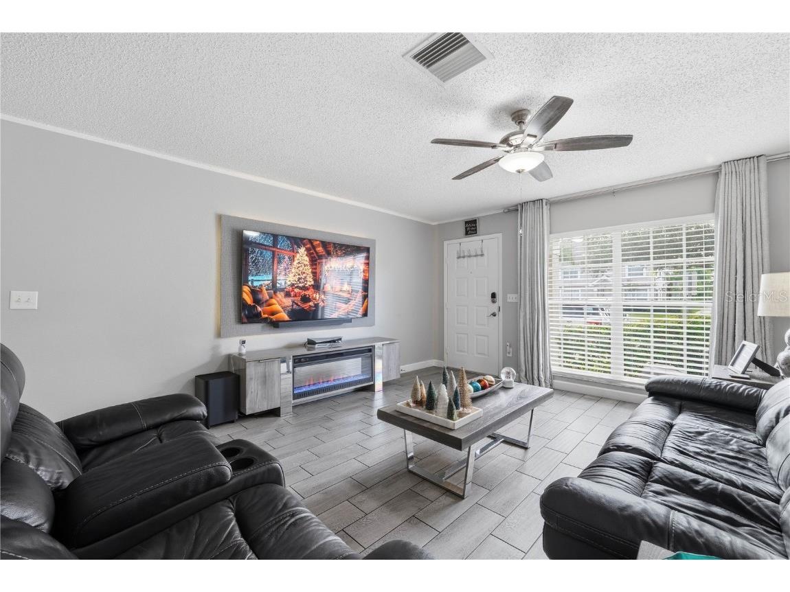 429 Kensington Lake Circle Brandon FL 33511 TB8452698 image5