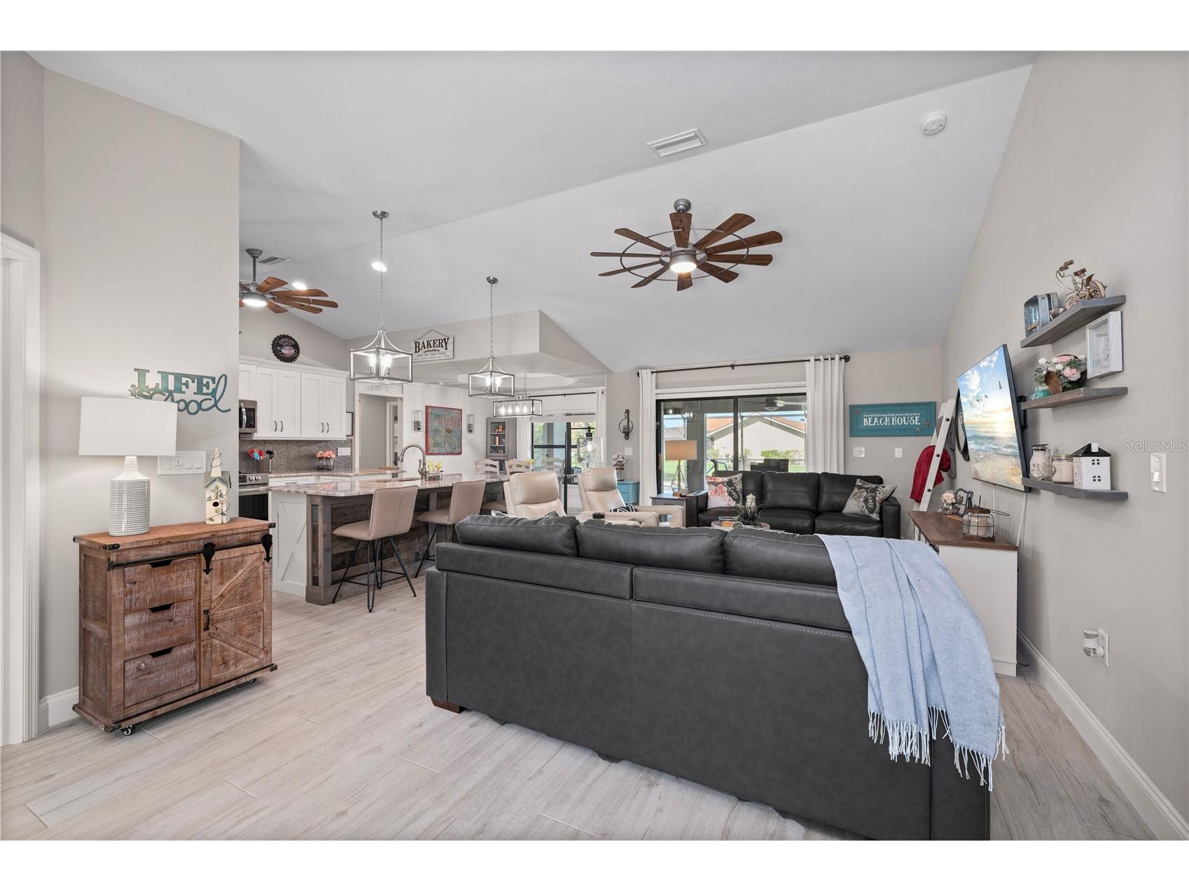 429 Londrina Drive Punta Gorda FL 33983 C7528570 image9