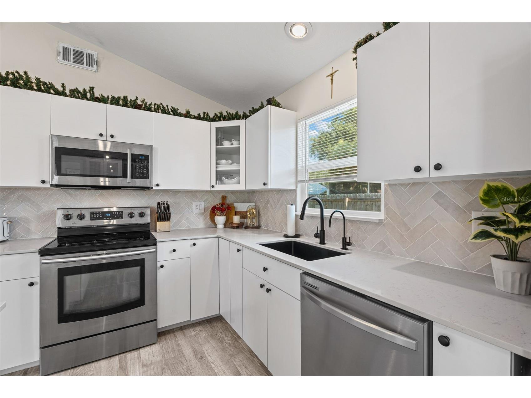 429 Patterson Avenue Osprey FL 34229 A4697505 image16