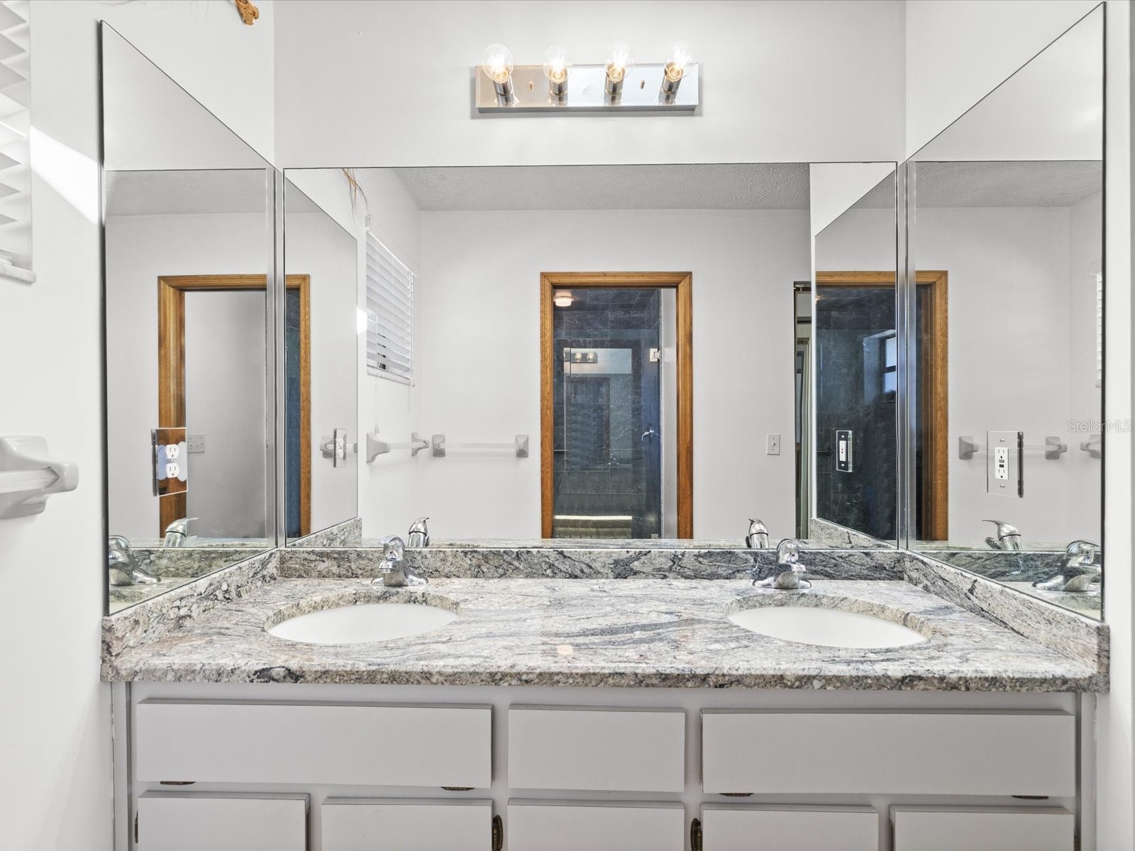4290 Carlos Court Weeki Wachee FL 34607 W7882666 image16