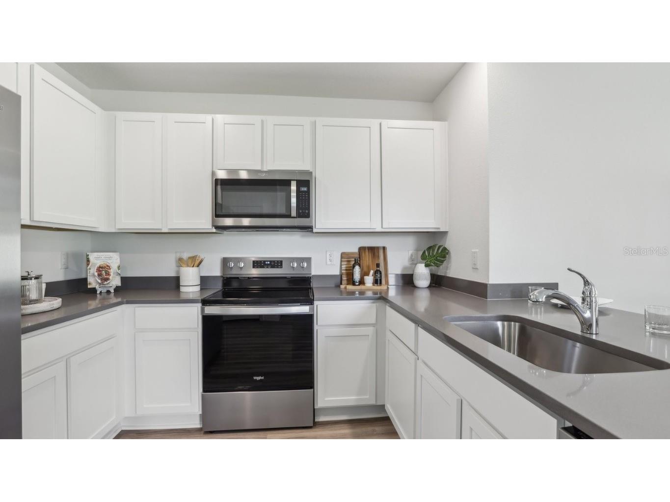 4291 Sand Dollar Way Zephyrhills FL 33541 TB8443975 image17