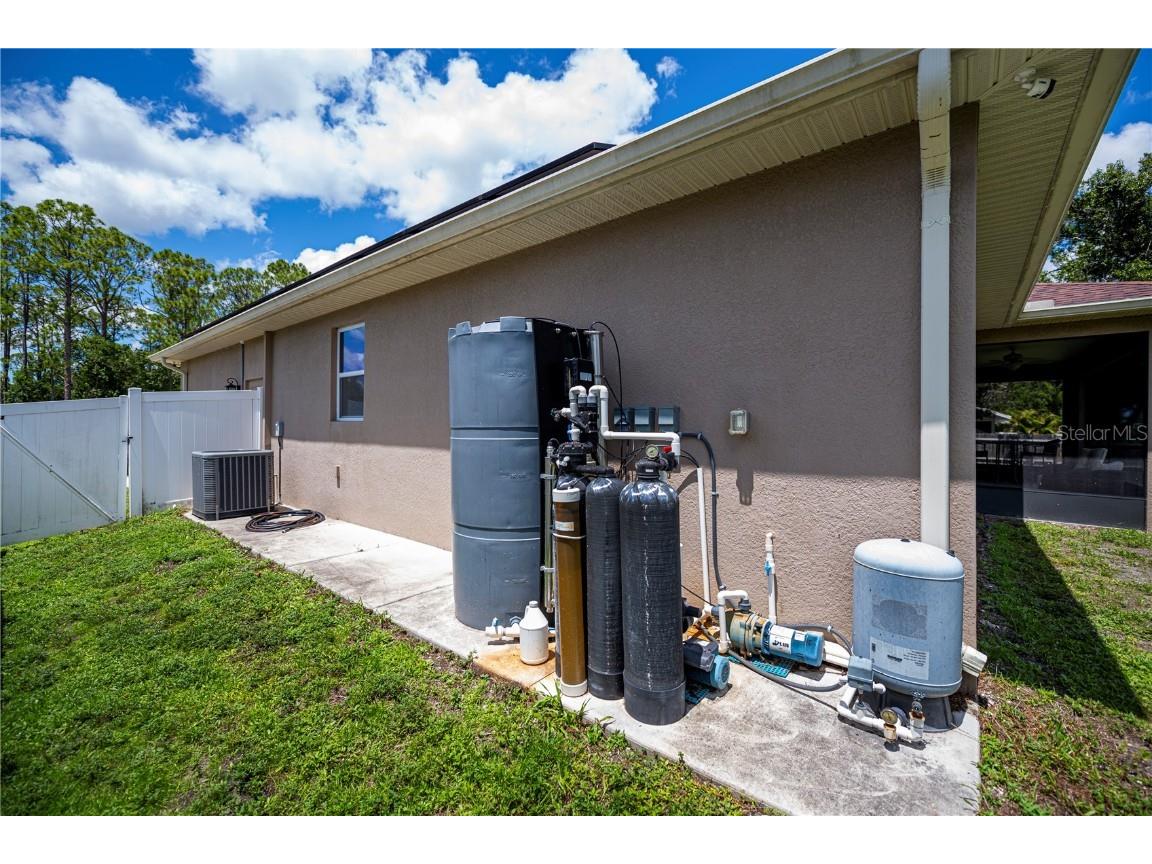 4294 Wooley Avenue North Port FL 34287 C7510891 image41