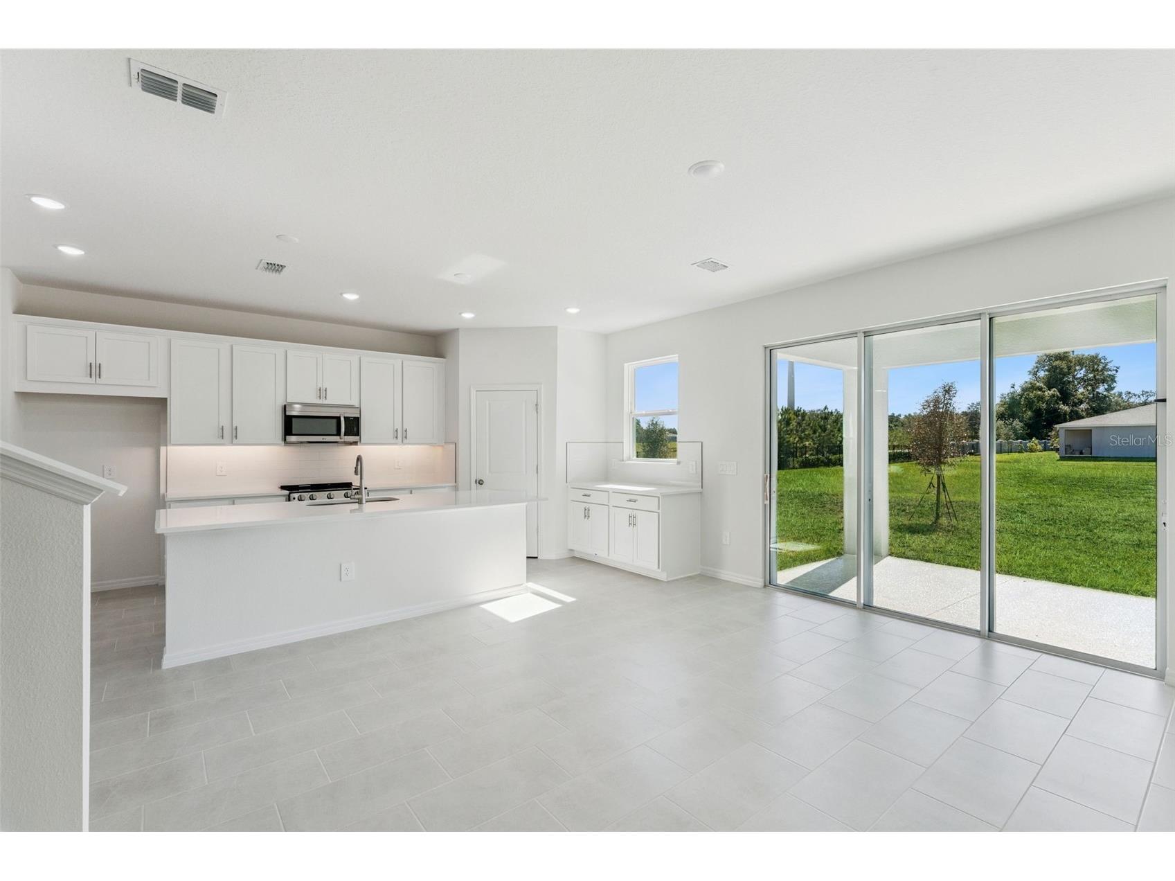 4295 Darby Court Eustis FL 32736 W7879064 image5