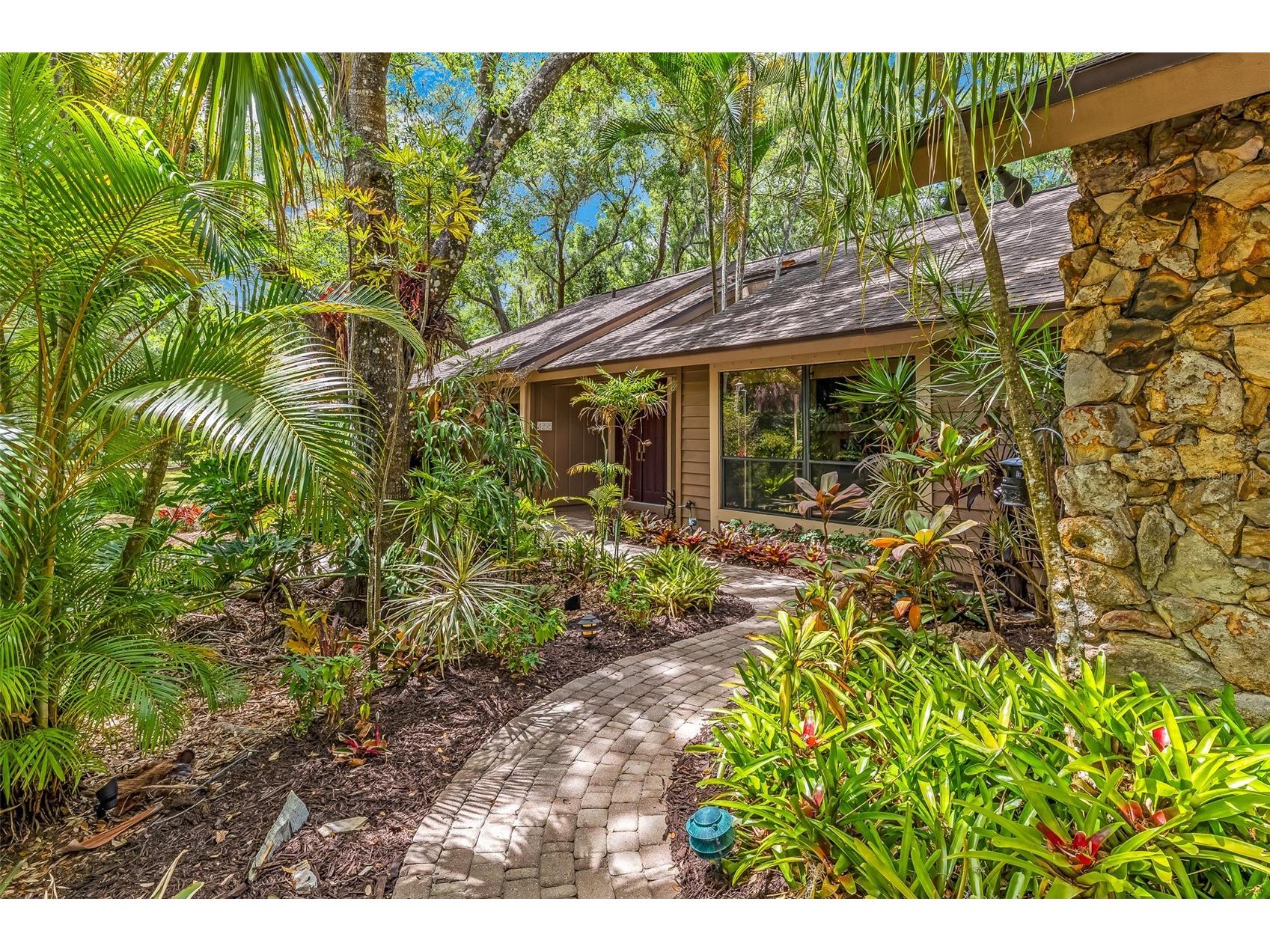 4295 Woodview Drive Sarasota FL 34232 A4690985 image1