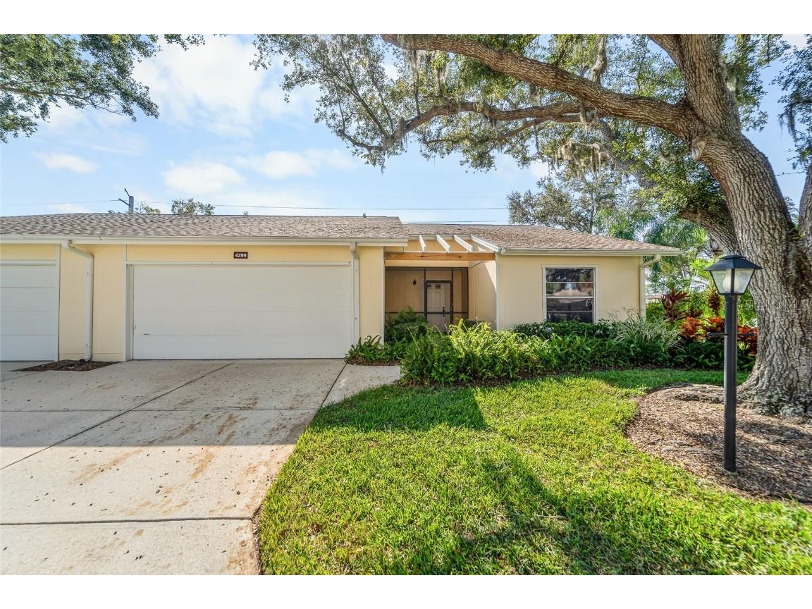 4299 Oakhurst Circle E #3052 Sarasota FL 34233 A4674419 image1