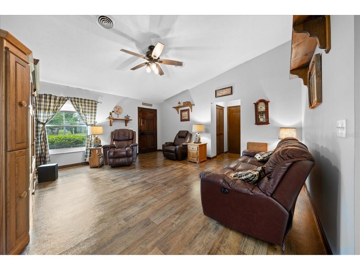 43 Banyan Drive Ocala FL 34472 OM726260 image5