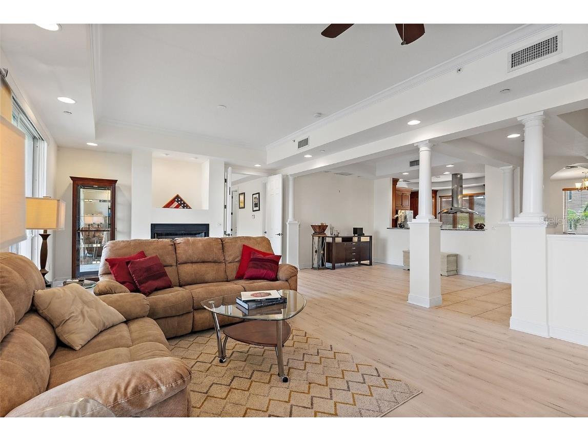 43 Bayview Court S #A Saint Petersburg FL 33711 TB8459380 image15