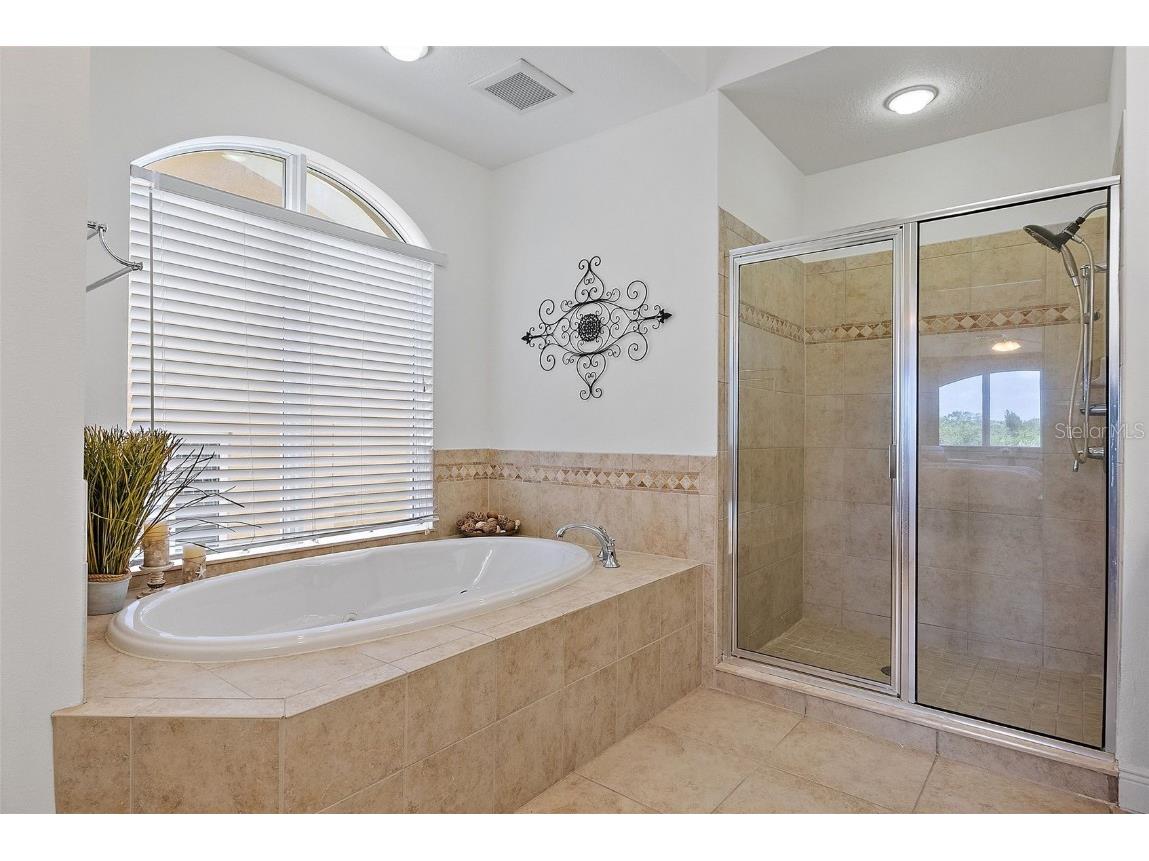 43 Bayview Court S #A Saint Petersburg FL 33711 TB8459380 image25