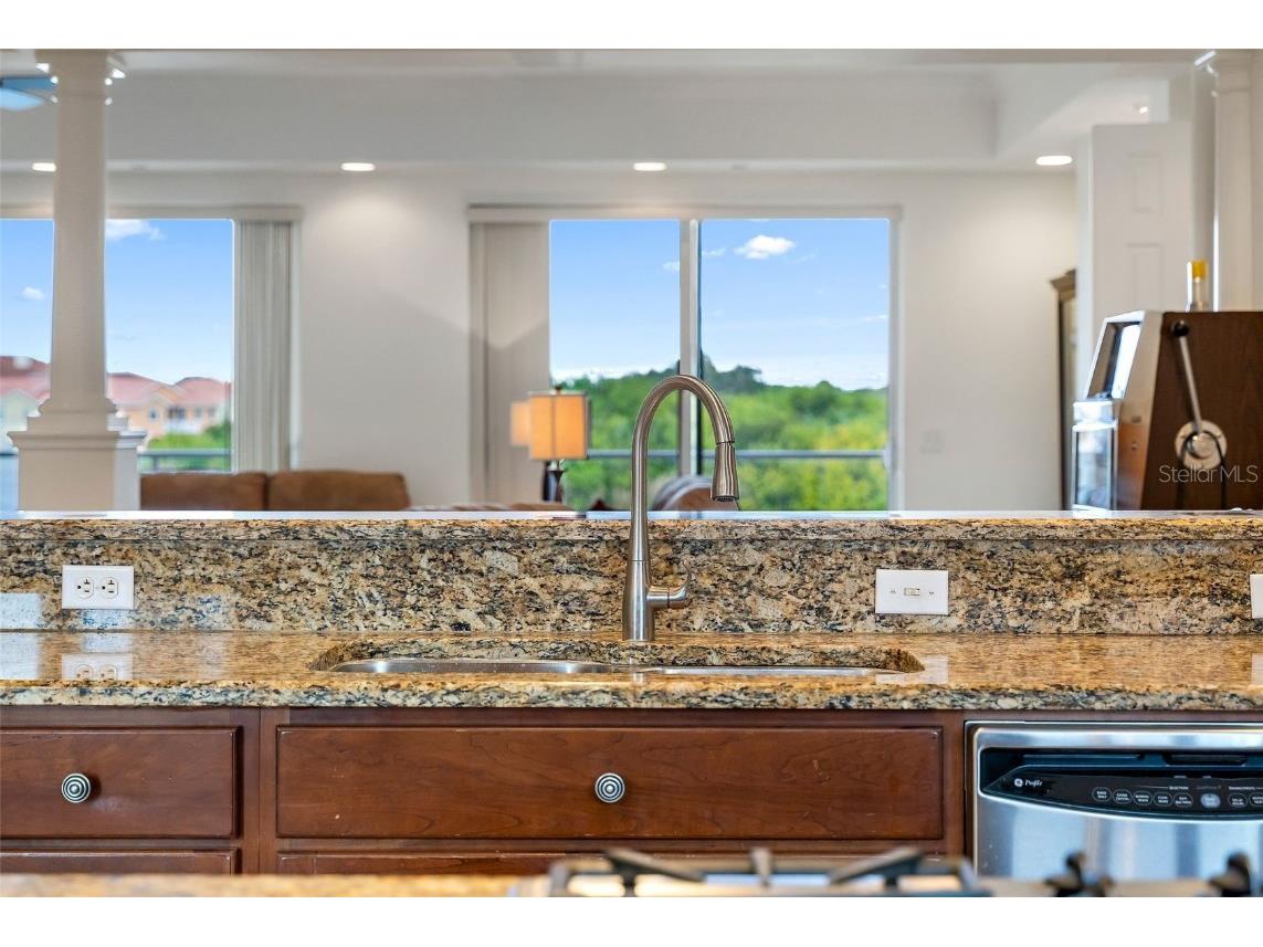 43 Bayview Court S #A Saint Petersburg FL 33711 TB8459380 image7