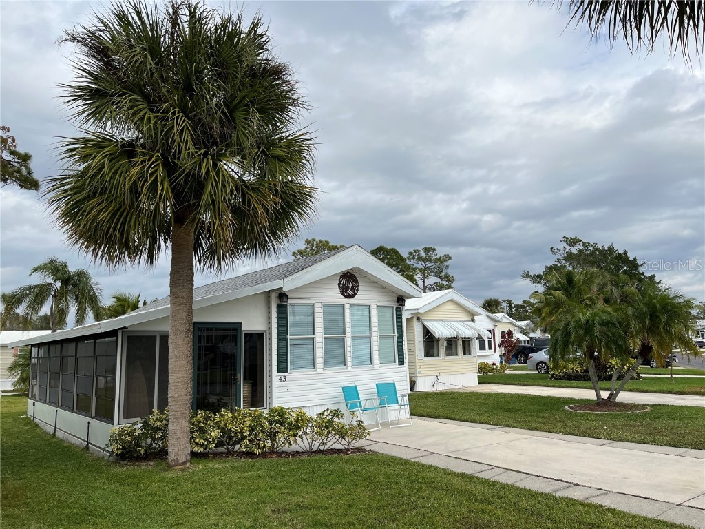 43 Crown Point Drive Nokomis FL 34275 A4558962 image1