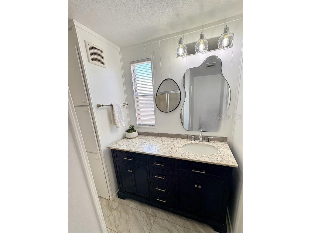 43 N Easter Island Circle Englewood FL 34223 A4669391 image10