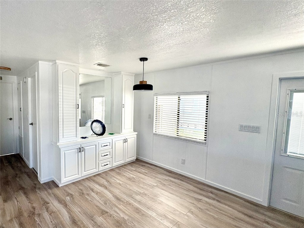 43 N Easter Island Circle Englewood FL 34223 A4669391 image8