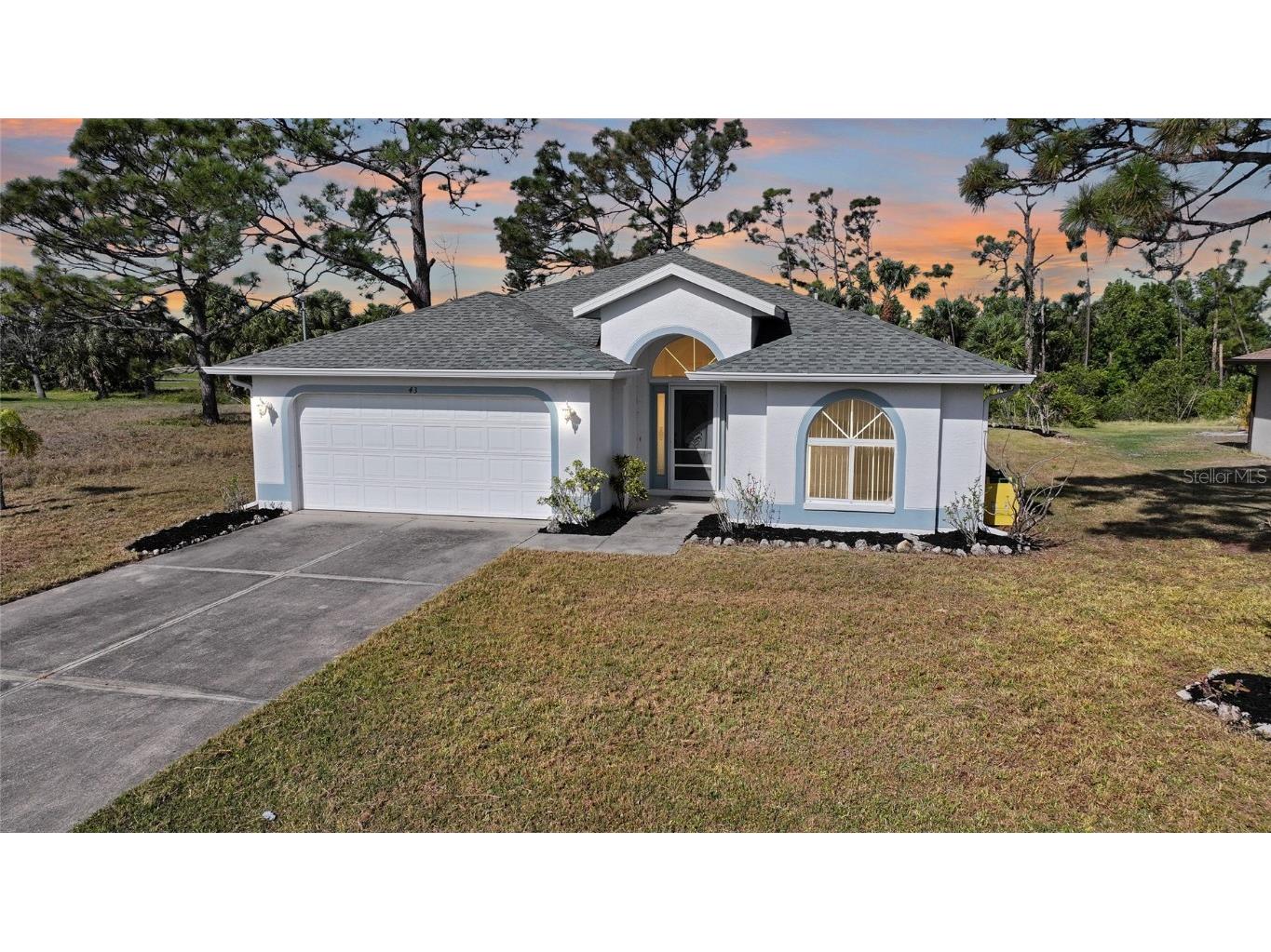 43 Pinehurst Place Rotonda West FL 33947 C7507042 image1