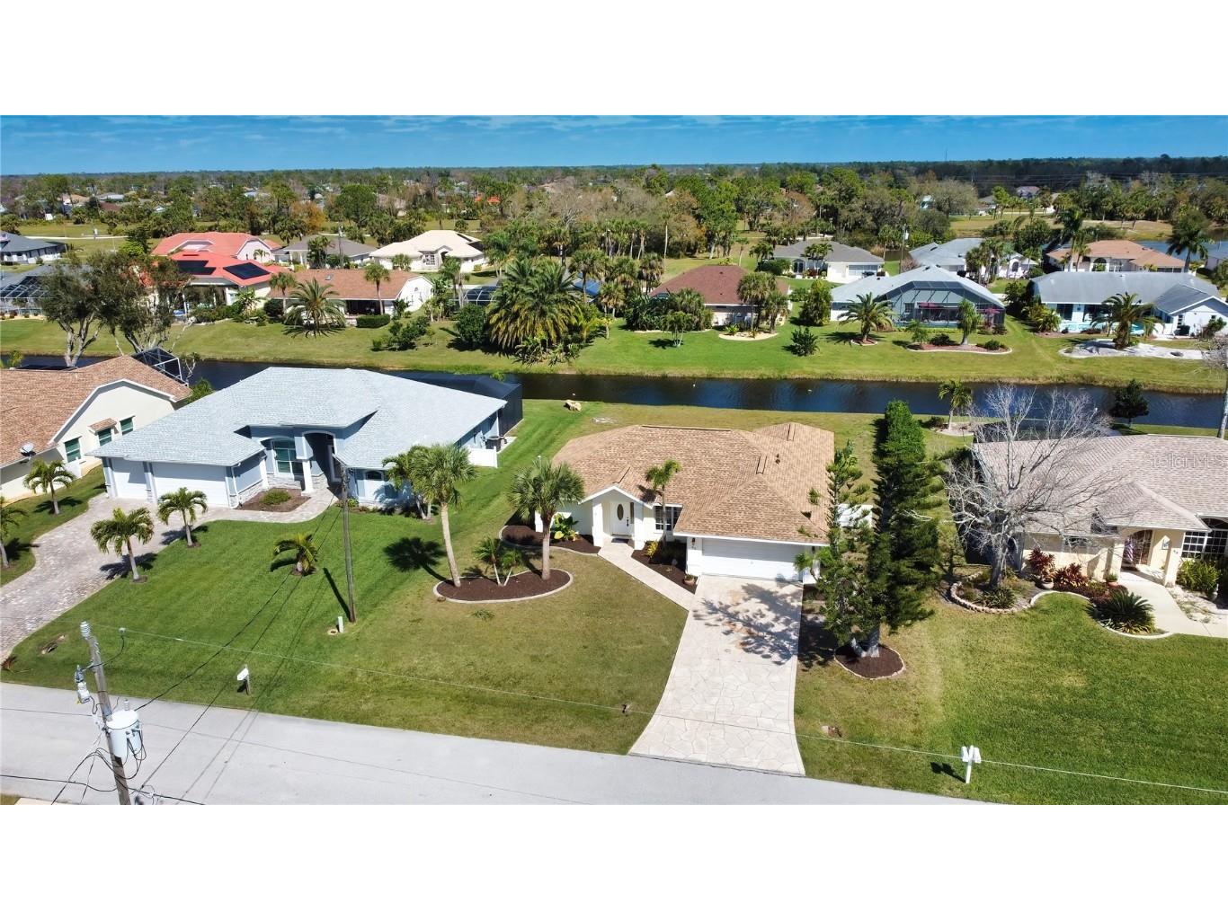 43 Sportsman Lane Rotonda West FL 33947 D6134756 image1