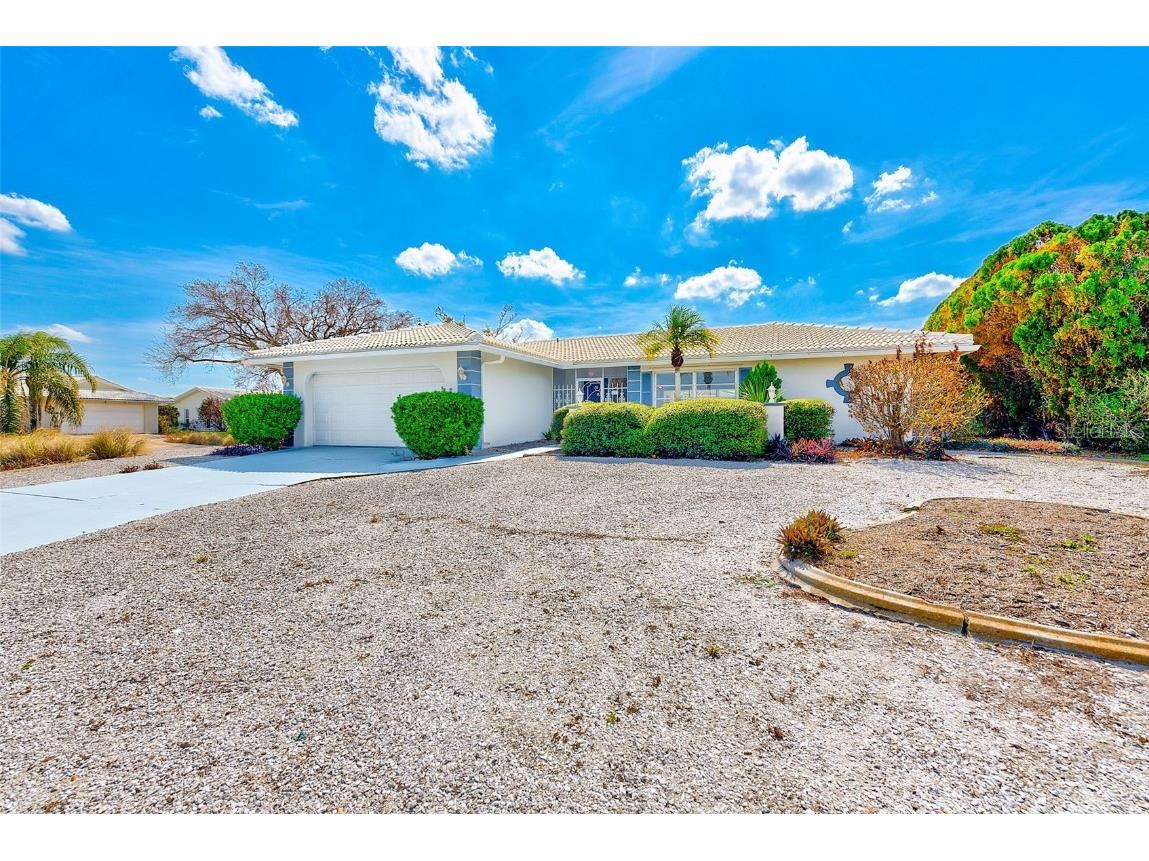 43 Windsor Drive Englewood FL 34223 TB8315362 image1