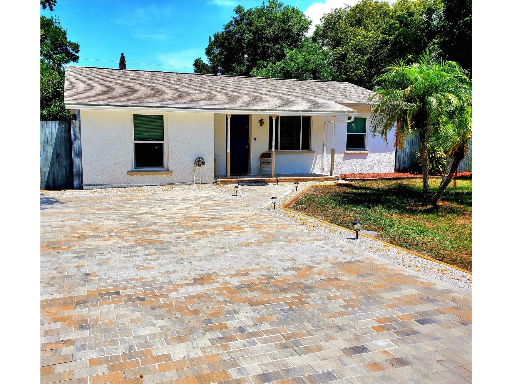 430 1st Avenue NE Largo FL 33770 TB8496325 image1