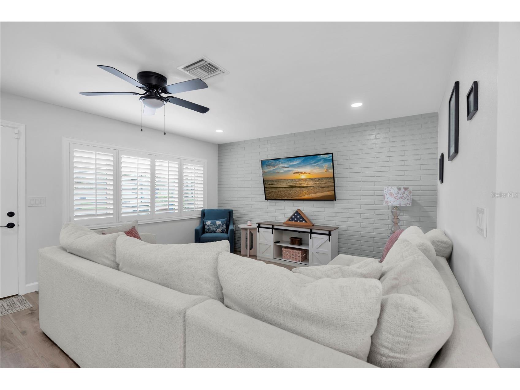430 88th Avenue Saint Pete Beach FL 33706 TB8520480 image4