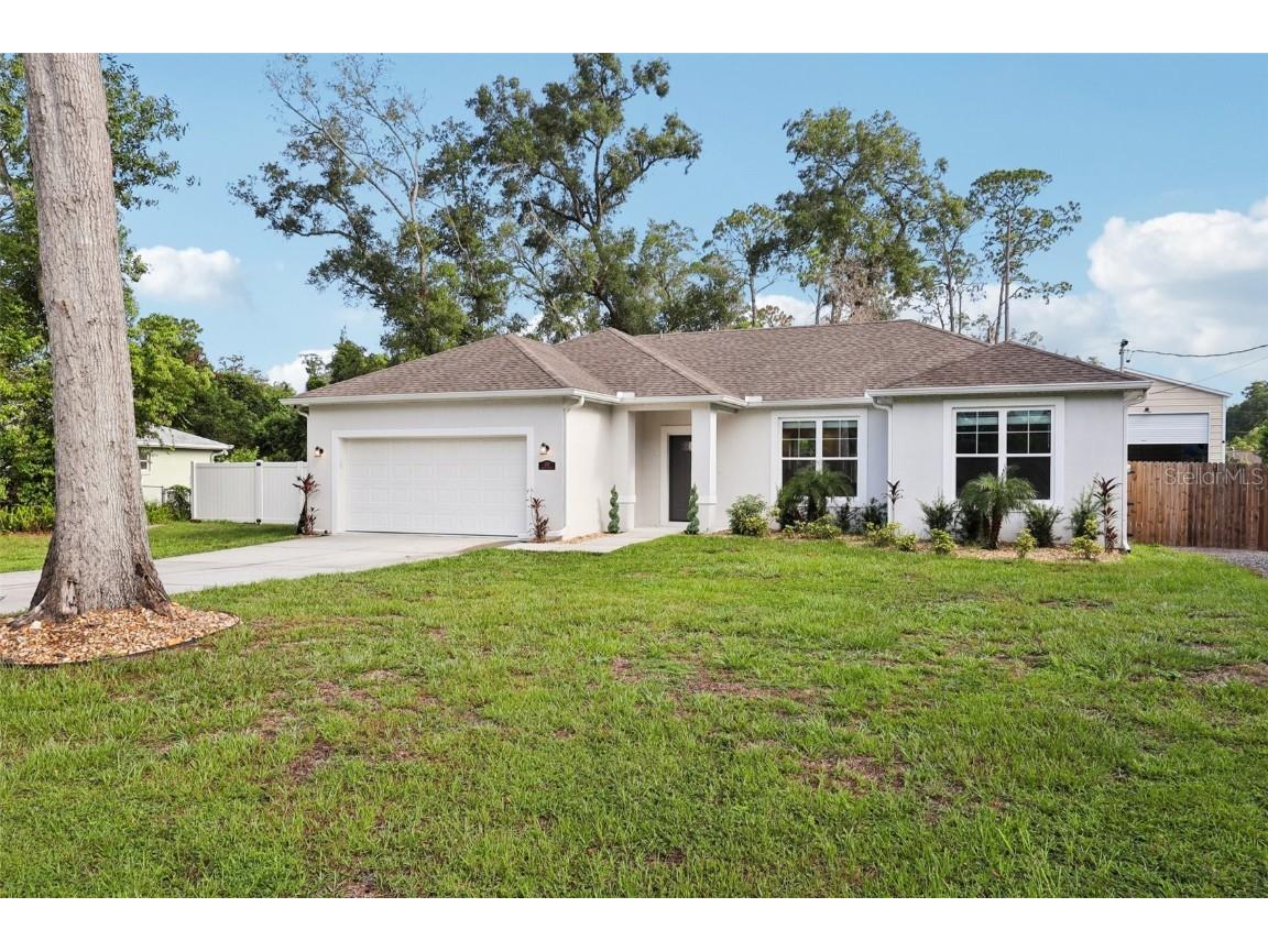 430 Baker Avenue Lake Helen FL 32744 O6323598 image1