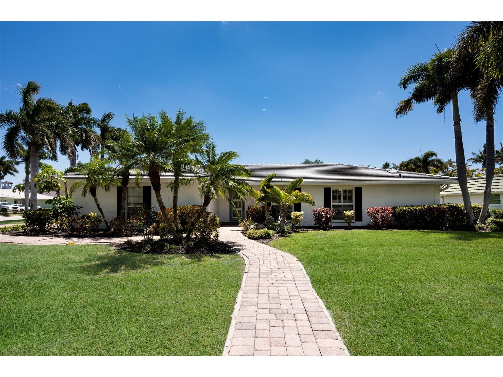 430 Bird Key Drive Sarasota FL 34236 A4691206 image2