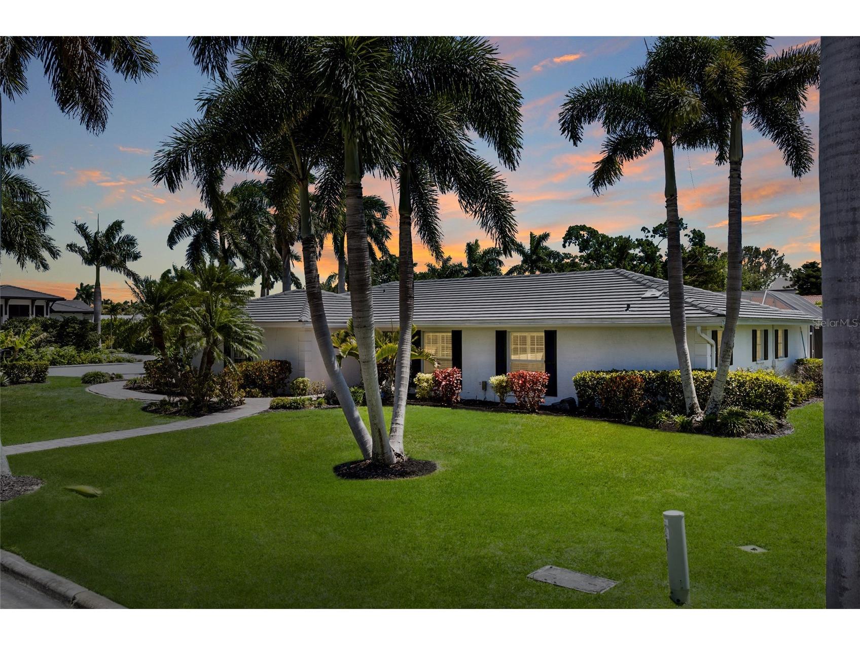 430 Bird Key Drive Sarasota FL 34236 A4691206 image37