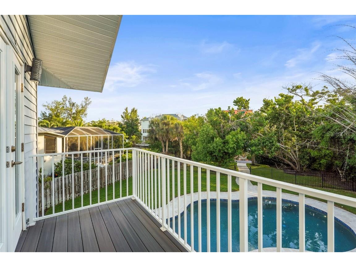 430 Island Circle Sarasota FL 34242 A4660296 image41