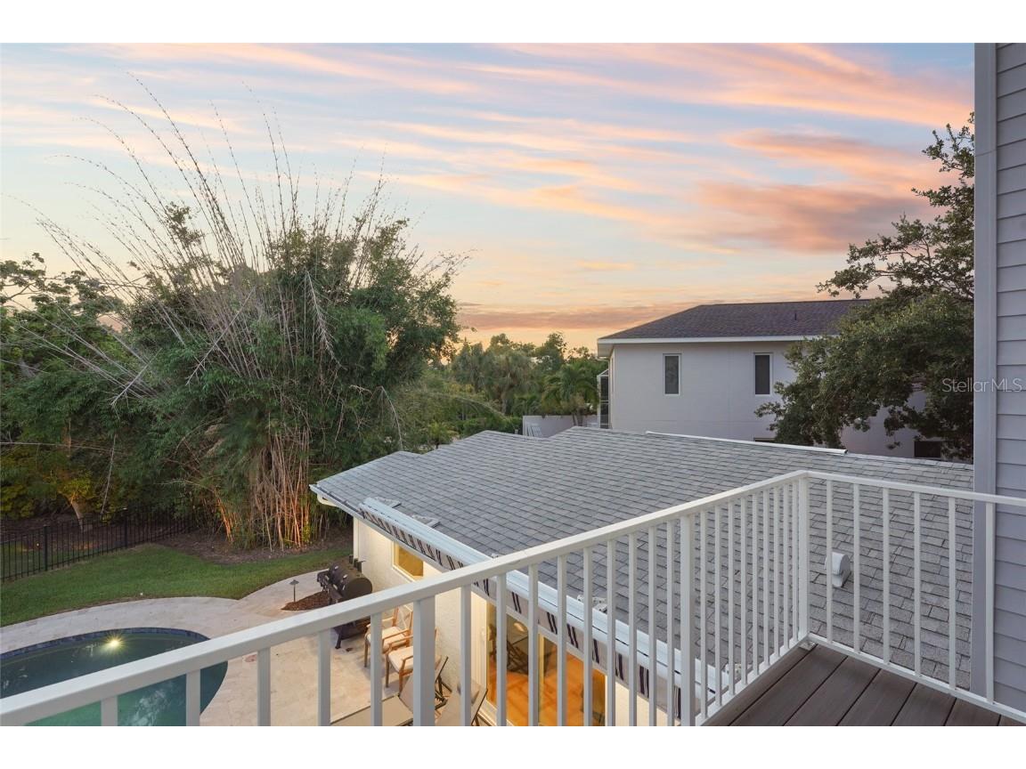 430 Island Circle Sarasota FL 34242 A4660296 image42