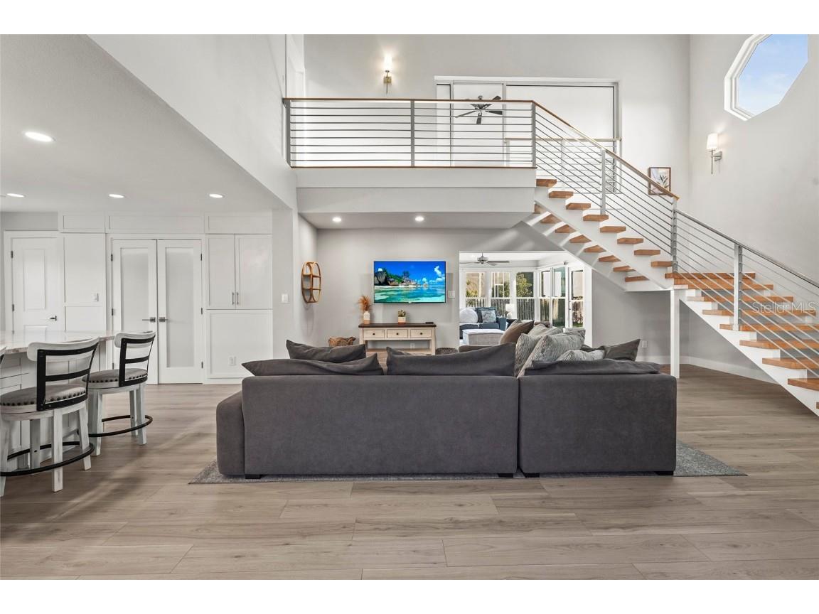 430 Island Circle Sarasota FL 34242 A4660296 image5