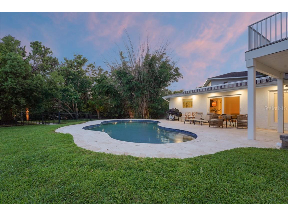 430 Island Circle Sarasota FL 34242 A4660296 image54