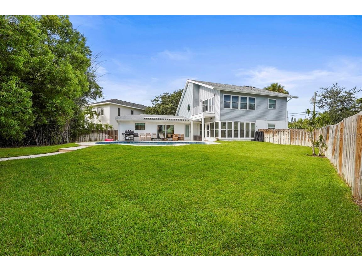 430 Island Circle Sarasota FL 34242 A4660296 image57