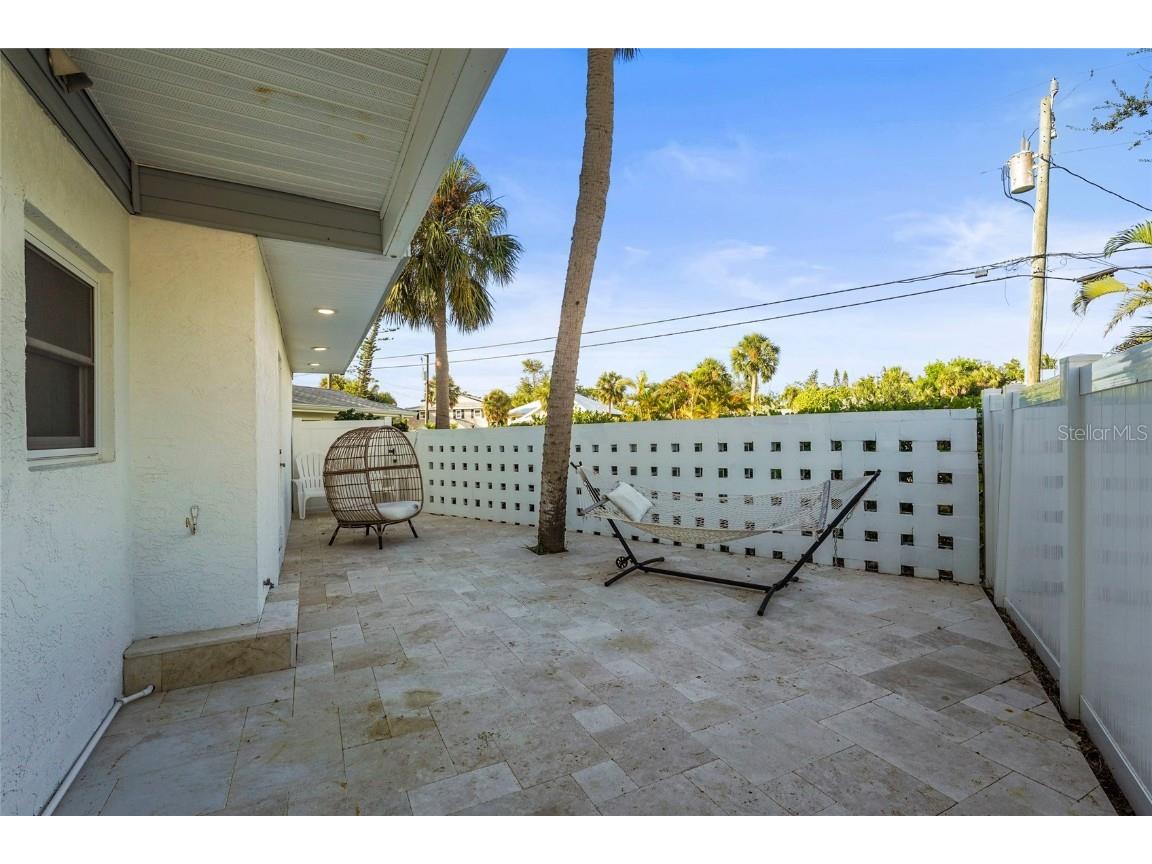 430 Island Circle Sarasota FL 34242 A4660296 image60