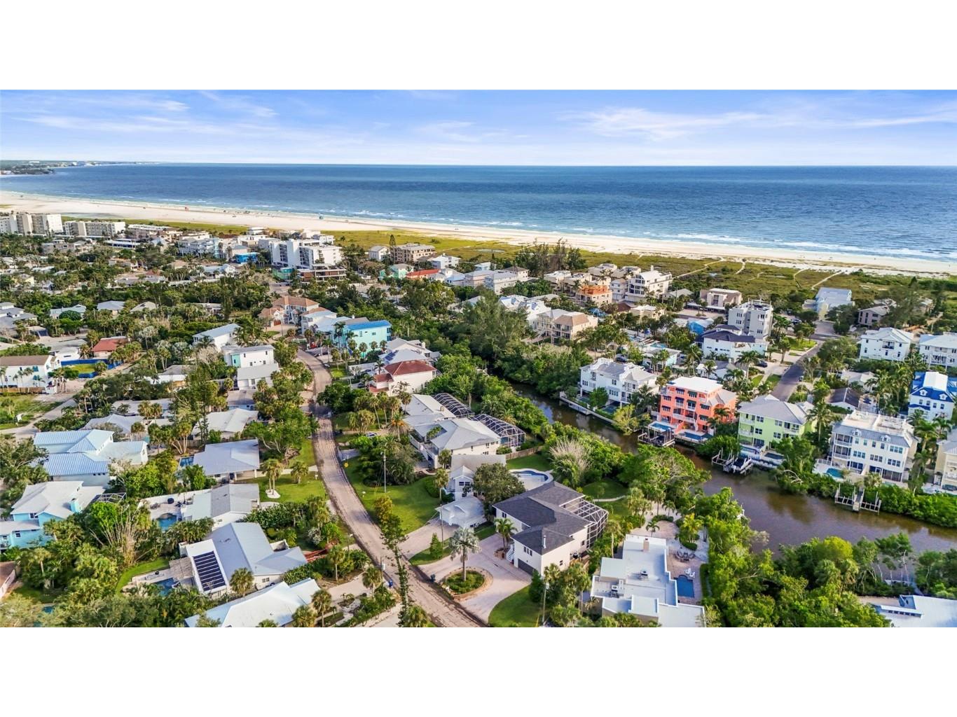 430 Island Circle Sarasota FL 34242 A4660296 image63