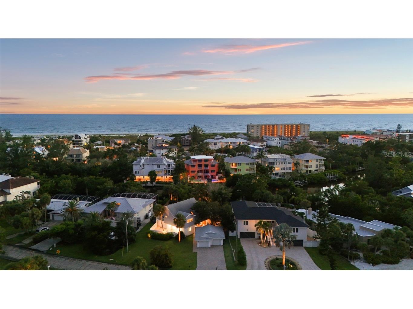 430 Island Circle Sarasota FL 34242 A4660296 image68