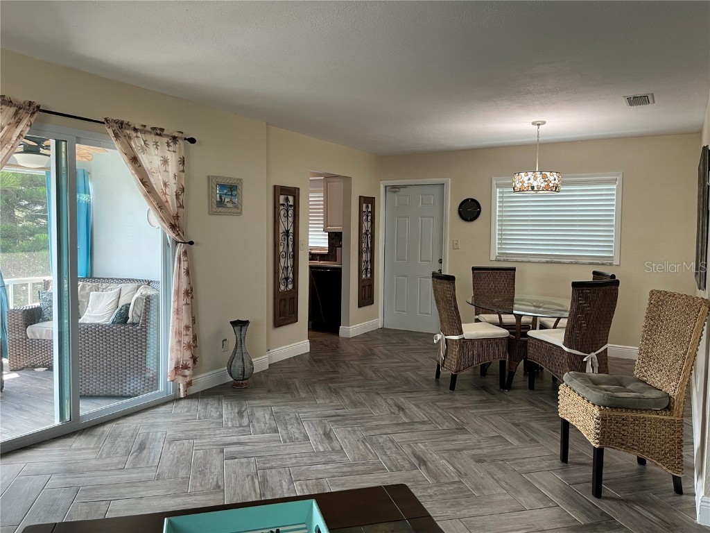 430 Larboard Way #6 Clearwater Beach FL 33767 TB8434469 image7