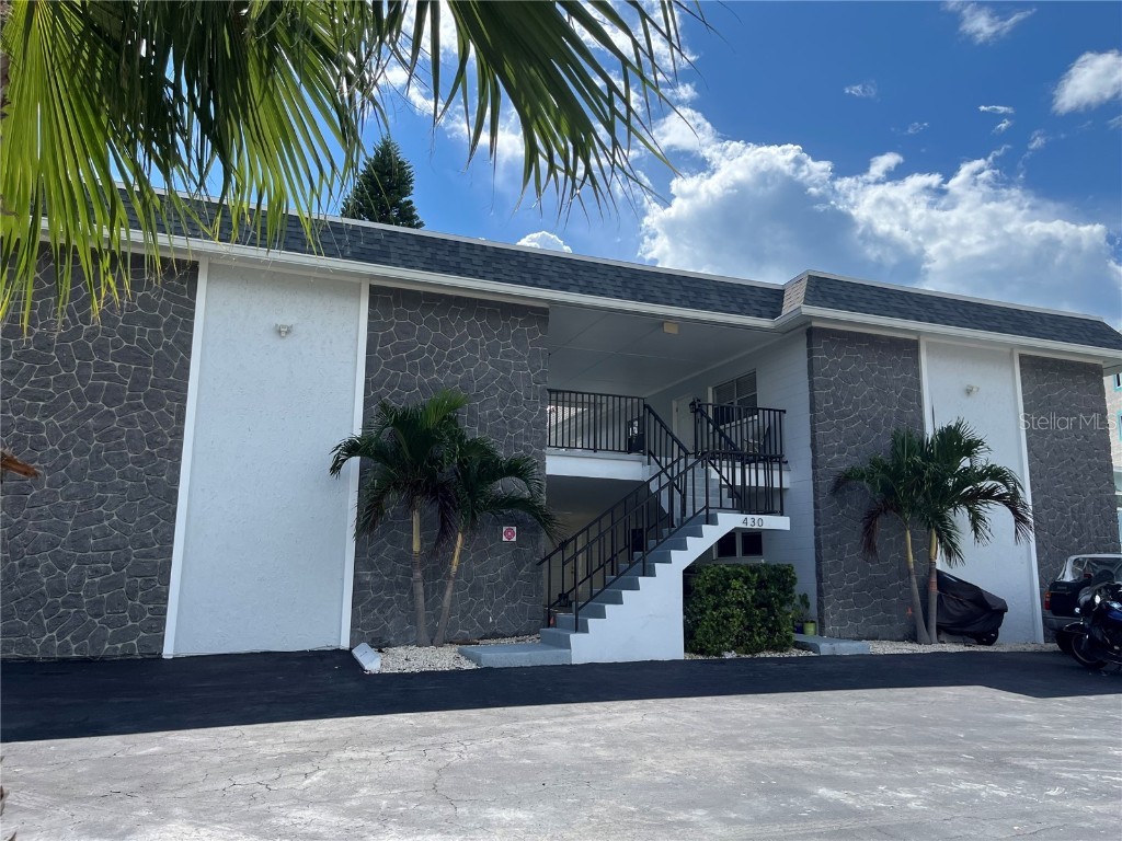 430 Larboard Way #6 Clearwater Beach FL 33767 TB8462185 image1