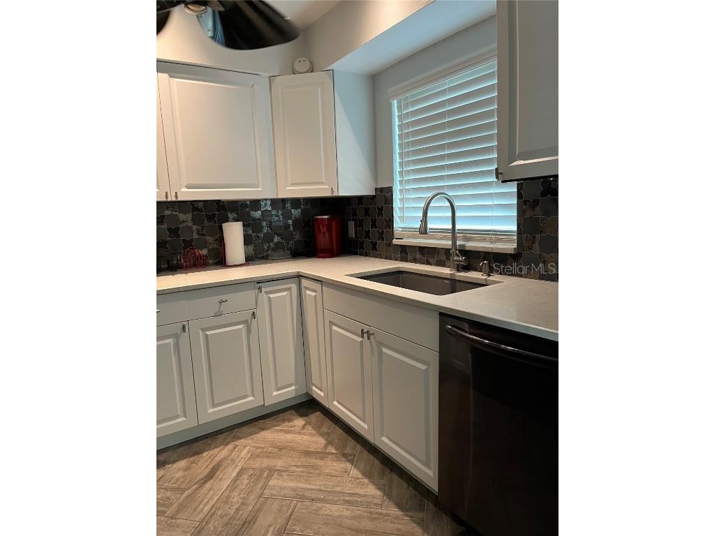 430 Larboard Way #6 Clearwater Beach FL 33767 TB8462185 image9