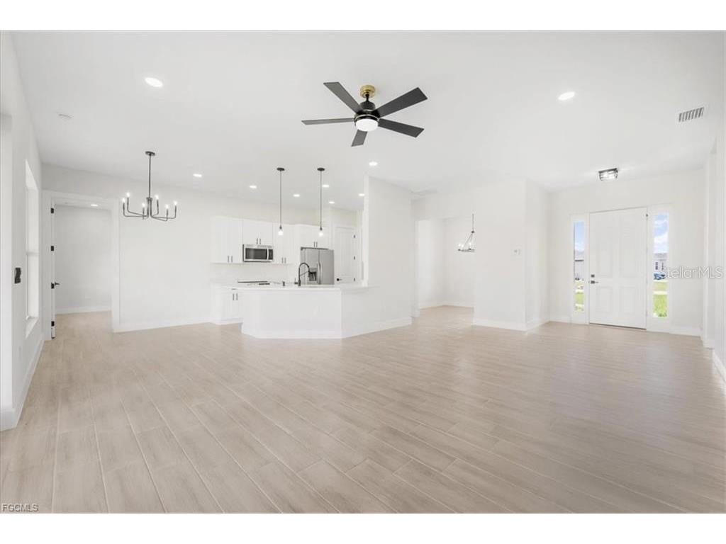 430 Mercedes Court Lehigh Acres FL 33972 TB8476673 image4