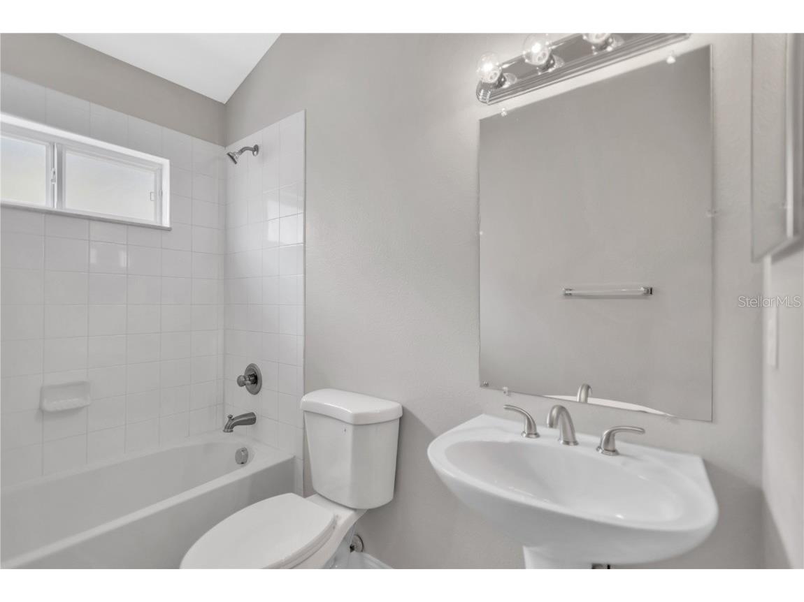 430 Stone Briar Drive Ruskin FL 33570 TB8440848 image11