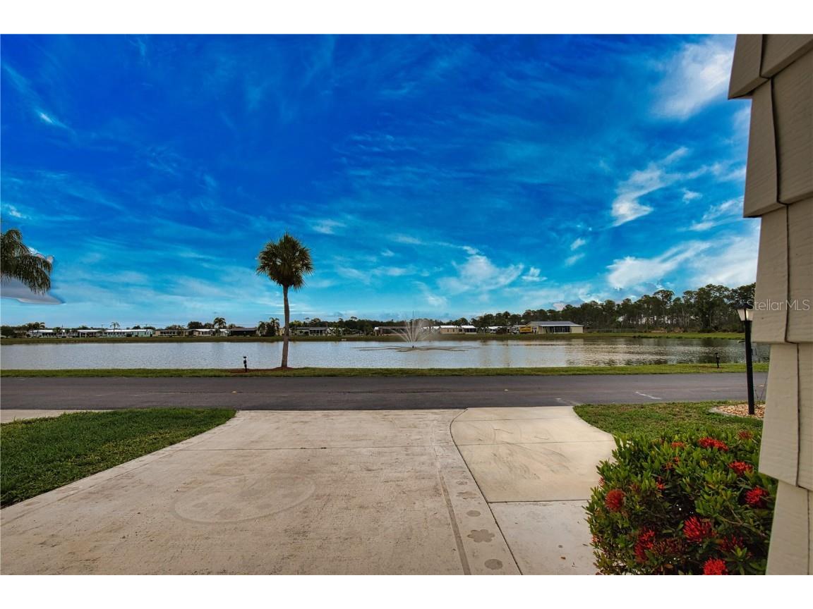 430 Villa Nueva Circle North Port FL 34287 T3533559 image1