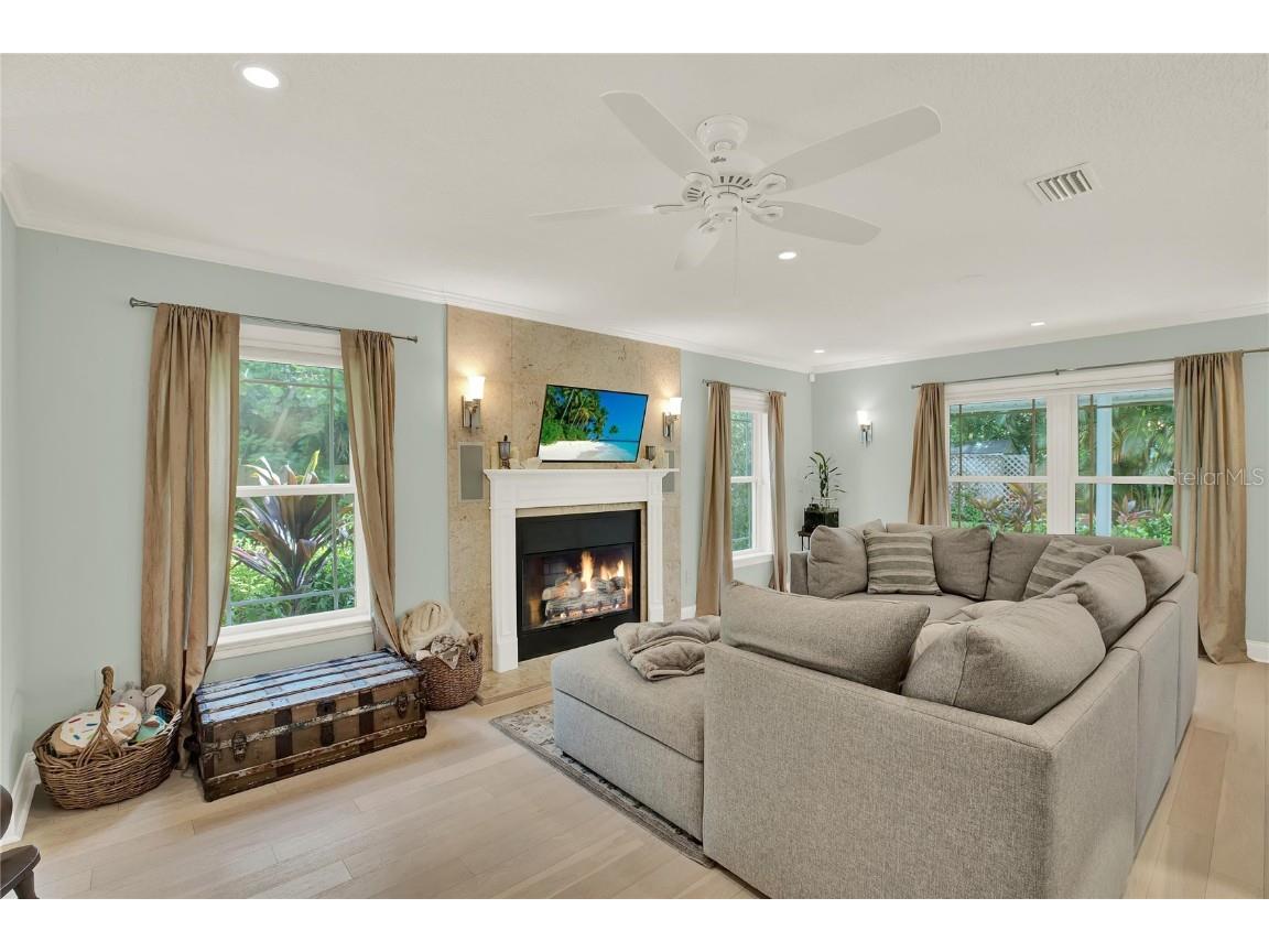 430 Wildwood Way Belleair FL 33756 TB8411064 image3