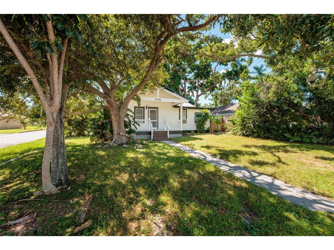 4300 14th Avenue N Saint Petersburg FL 33713 TB8435061 image1