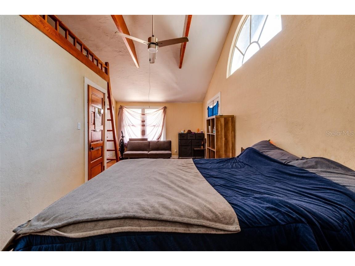 4300 14th Avenue N Saint Petersburg FL 33713 TB8435061 image12