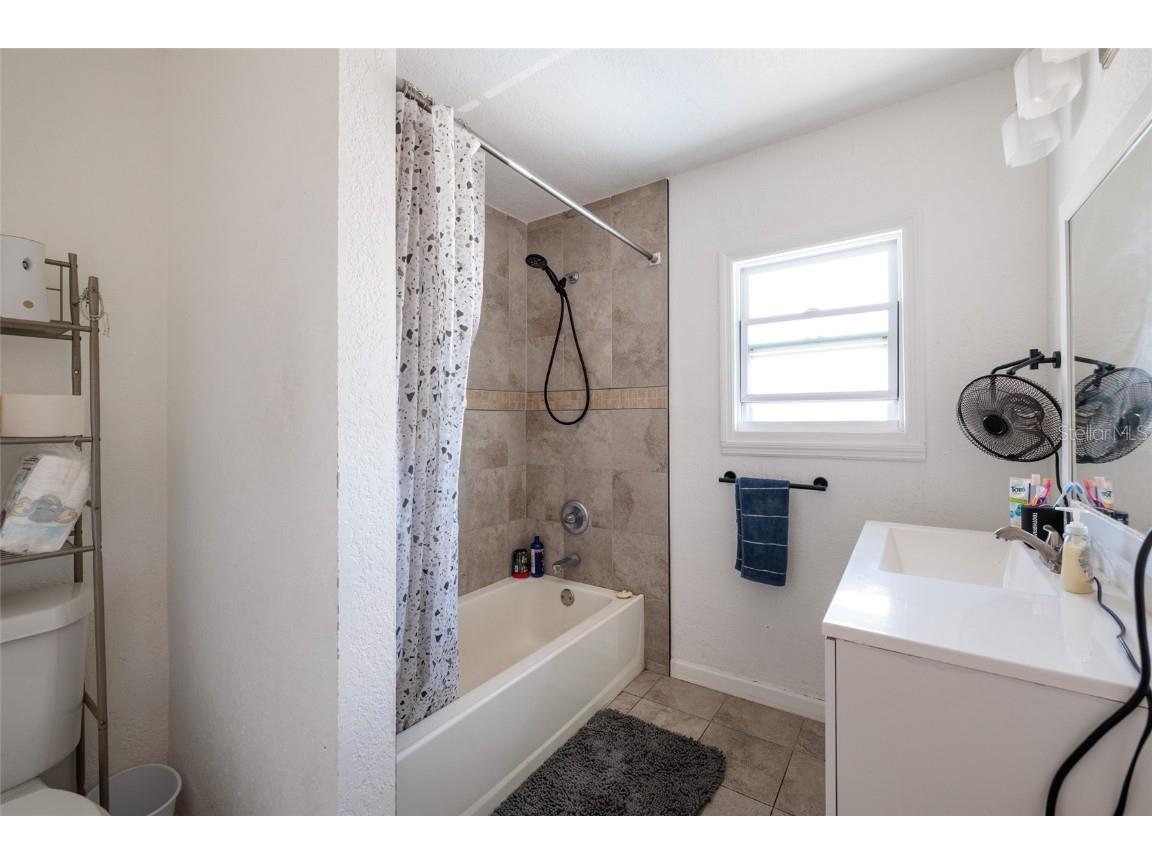 4300 14th Avenue N Saint Petersburg FL 33713 TB8435061 image17