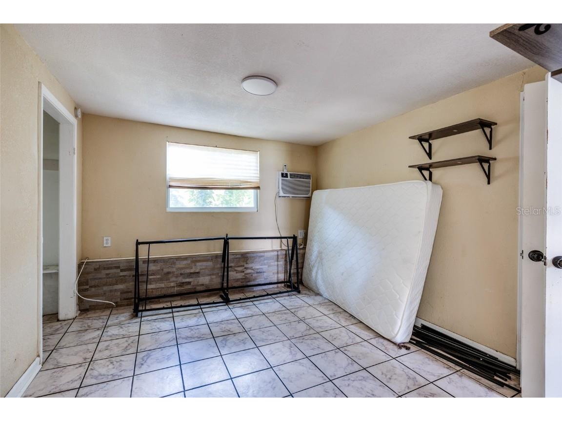 4300 14th Avenue N Saint Petersburg FL 33713 TB8435061 image25