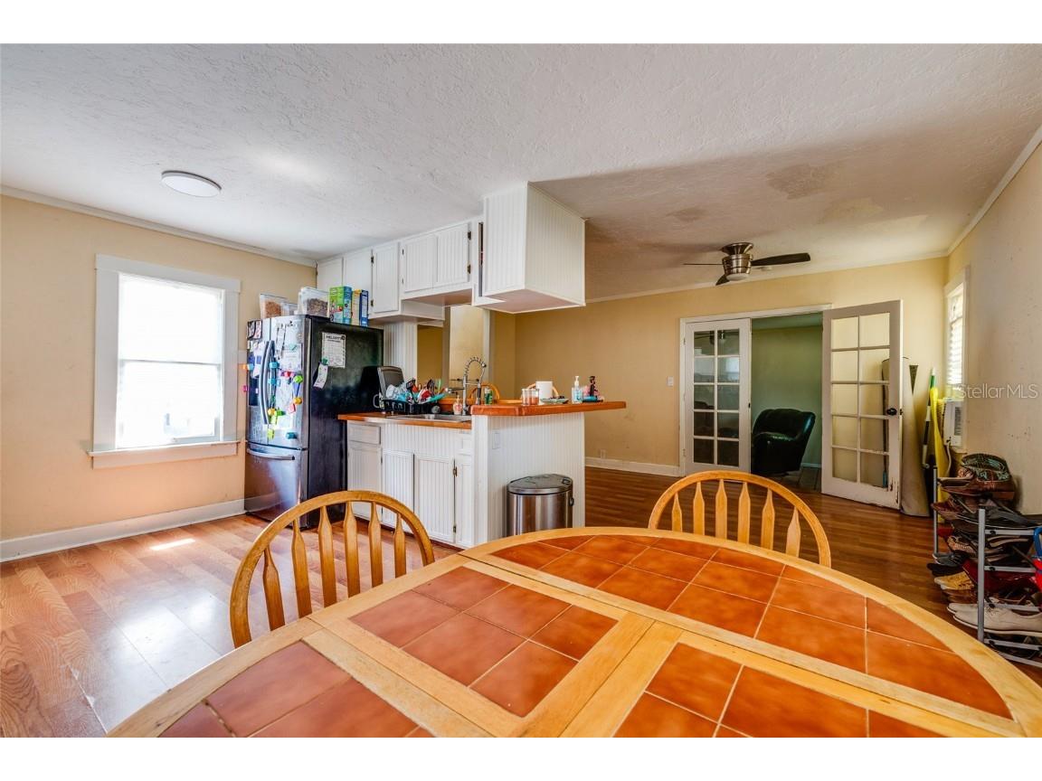 4300 14th Avenue N Saint Petersburg FL 33713 TB8435061 image7